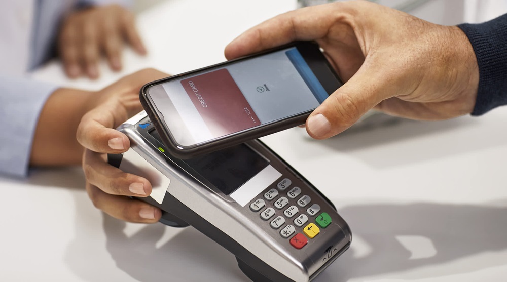 how to pay using apple pay